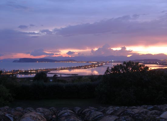 Vista notturna del Poetto