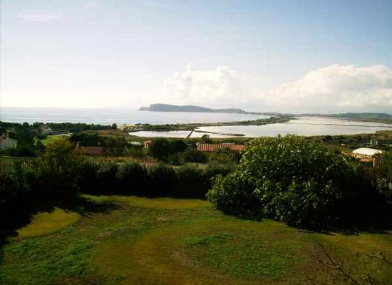 Vista dal giardino della casa