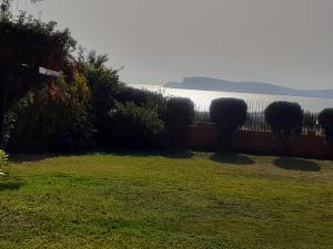 giardino con vista sul golfo di Cagliari 
